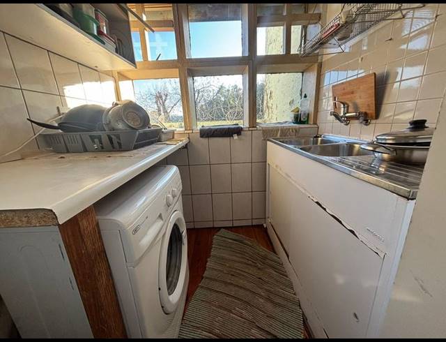 4 BEDROOM HOUSE FOR SALE IN BRIXTON